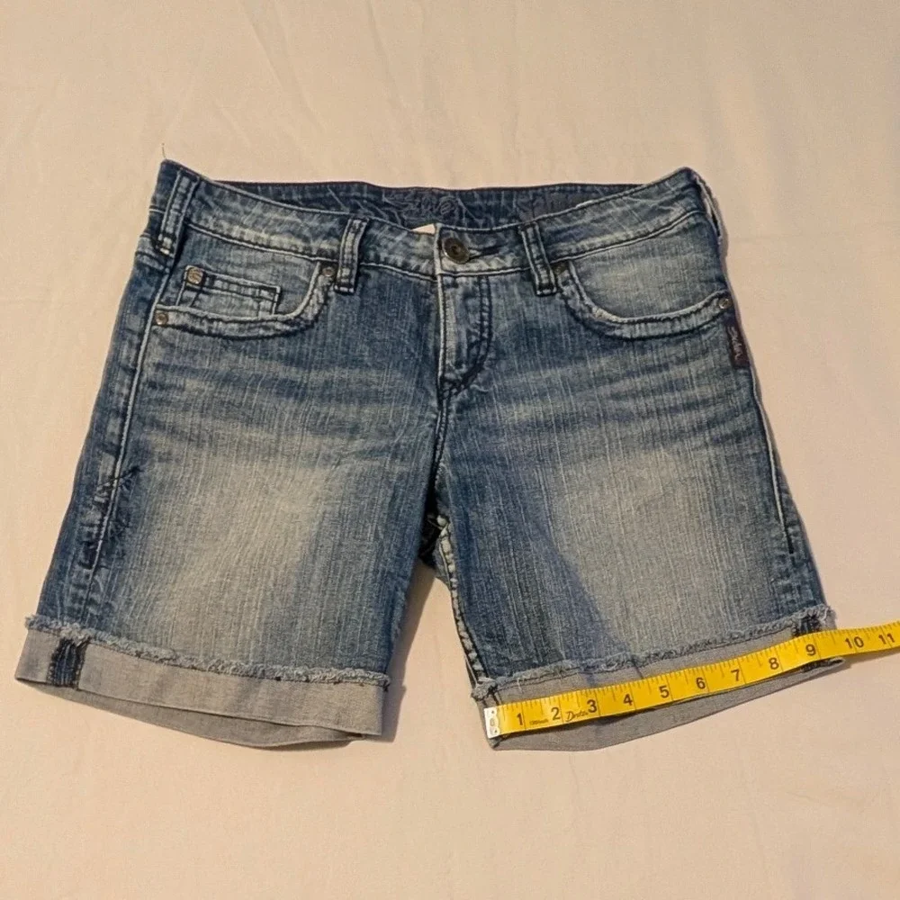 Silver Jeans Co Sammy Denim Shorts Womens 27 Medium Wash Cuffed 925 Series Short